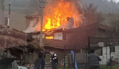Bursa’da Yürek Yakan Yangın: Kerpiç Evde Yaşlı Çift Hayatını Kaybetti, Sultangazi’de Silahlı Saldırı