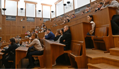 YÖK’ten Denklik ve Yatay Geçiş Düzenlemeleri: Dil Yükü Hafifledi, Şartlar Yeniden Belirlendi