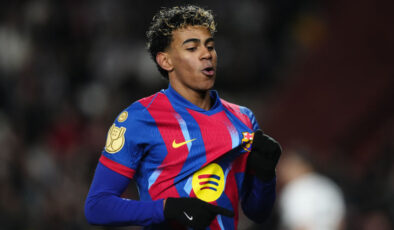 Barcelona Villarreal’ı 4-1 Mağlup Etti: Lamine Yamal’dan Hat-Trick, Lewandowski’den Gol!