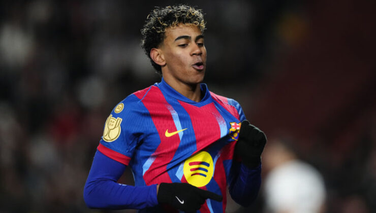 Barcelona Villarreal’ı 4-1 Mağlup Etti: Lamine Yamal’dan Hat-Trick, Lewandowski’den Gol!