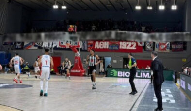 Beşiktaş Panionios Maçında Skandal: Yunan Taraftarların Nefret Dolu Pankartı Spor Dünyasını Ayağa Kaldırdı