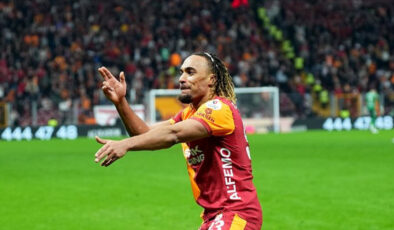 Galatasaray’dan Alanyaspor’a Gol Şov: Sacha Boey’den Performans Değerlendirmesi ve Gelişim Vurgusu
