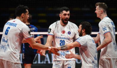 Halkbank Şampiyonlar Ligi’nde Evinde Galibiyet Arıyor: Bogdanka Karşısında İlk Zafer Hedefi