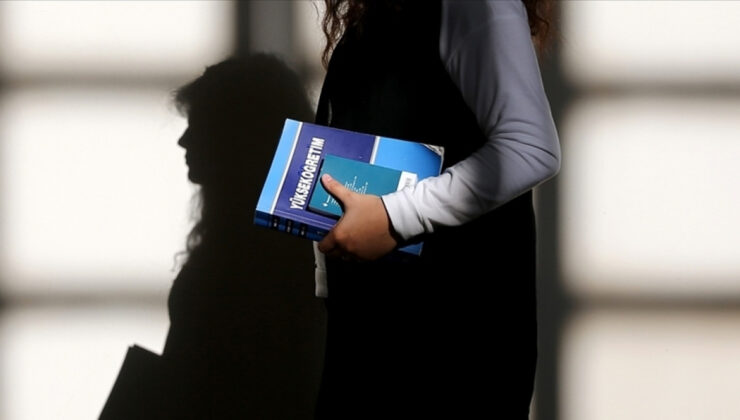 Yükseköğretimde Kadın Öğrencilerin Yükselişi: Tarihi Rekor ve Akademik Başarı