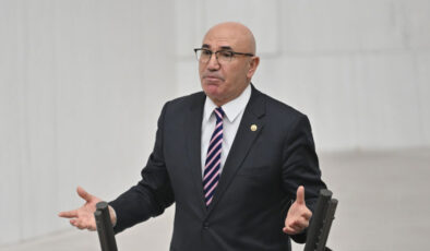 TBMM’de Kavga: Bakanların Yemin Töreninde Yumruklar Konuştu, CHP’li Tanal Yaralandı