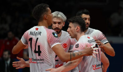 Ziraat Bankkart, Tours VB’yi Deplasmanda Devirdi, Şampiyonlar Ligi’nde Çeyrek Finali Garantiledi!