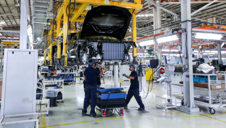 BMW’den Büyük Geri Çağırma: Yangın Riski Nedeniyle Yüz Binlerce Araç Etkilenecek