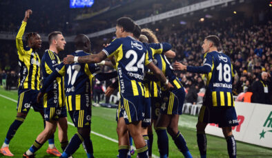 Avrupa’da Yenilgisiz Devler: Fenerbahçe, Benfica ve Slavia Prag Şampiyonluk Yarışında