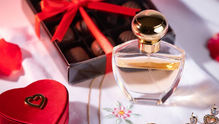 Sevgililer Günü’nde Fiyatlar Uçuşa Geçti: Güller, Altın ve Parfümlerde Yüksek Zamlar