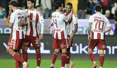Antalyaspor, Samsunspor’u 3-1 Mağlup Etti: Teknik Sorumlu Örenç’ten Değerlendirme