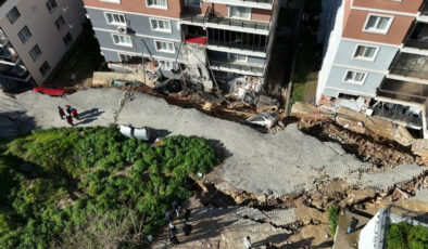 İzmir Menemen’de Sağanak Sonrası Heyelan: İstinat Duvarı Çöktü, Binalar Tahliye Edildi