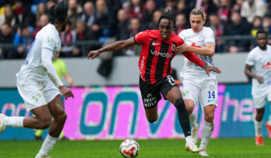 Gençlerbirliği ile Çaykur Rizespor Arasındaki Nefes Kesen Mücadele 2-2 Beraberlikle Sonuçlandı