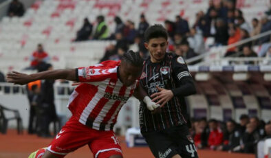Sivasspor ile Van Spor FK Arasındaki Gol Düellosu 3-3’lük Eşitlikle Sonuçlandı