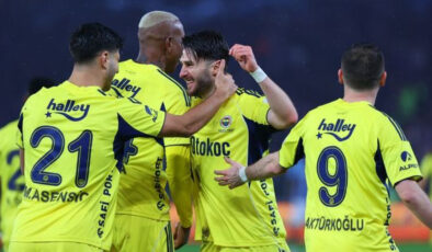 Fenerbahçe’den Trabzonspor’a Karşı Şov: Deplasmanda 3-2’lik Galibiyetle Rekora Koşuyor!