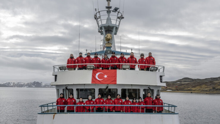 Türk Bilim Ekibi Antarktika’da Bilimsel Çalışmalara Başladı: 10. Ulusal Sefer Başarıyla İlerliyor