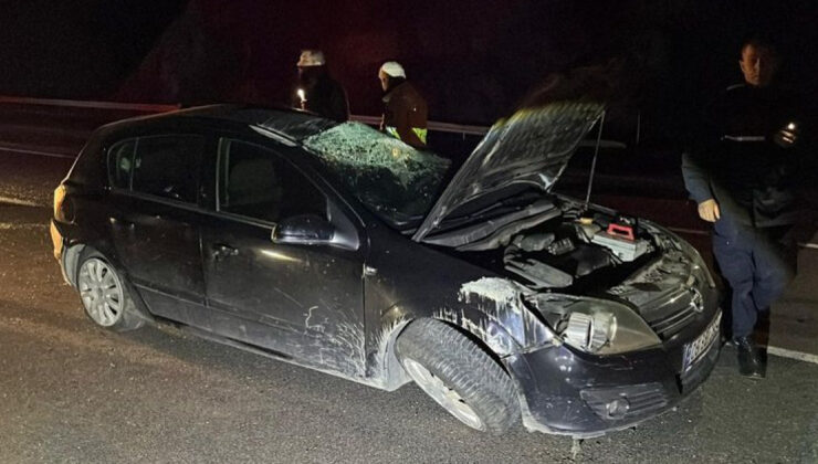 Yozgat’ta Feci Kaza: Otomobil Refüje Çarptı, 5 Kişi Yaralandı