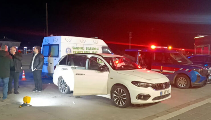 Sandıklı’da Üzücü Olay: Dinlenme Tesisinde 3 Gündür Park Halindeki Araçta Ölü Bulunan Şahıs