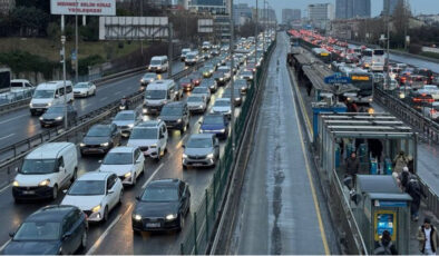 İstanbul’da Akşam Mesaisi Trafiği Felç Etti: Yoğunluk Yüzde 89’a Ulaştı