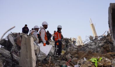 Gazze’de Enkaz Altında Kalan Binlerce Kişi: Kurtarma Çalışmaları Başladı