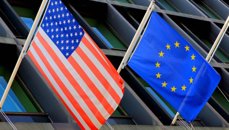 AB-ABD Ticaret Anlaşması Askıya Alındı: ABD’nin Tarifelerindeki Belirsizlik Avrupa Parlamentosu’nu Harekete Geçirdi