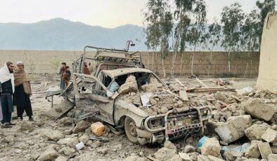 Pakistan-Afganistan Sınırında Gerginlik Tırmanıyor: Çatışmalarda Yüzlerce Ölü ve Yaralı