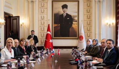 Bakan Gürlek, Slovenya Heyetiyle Yargı İşbirliğini Geliştirme ve Filistin’e Destek Vurgusu Yaptı