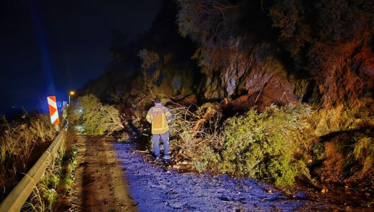 Bursa’da Heyelan: Mudanya-Altıntaş Sahil Yolu Ulaşıma Kapandı, Çalışmalar Başladı