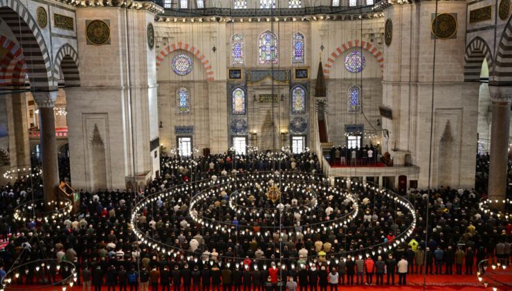 Ramazan’ın İlk Cuma’sında Camilerde ‘Cami ve Hayat’ Vurgusu: Birlik, Beraberlik ve Maneviyat Çağrısı