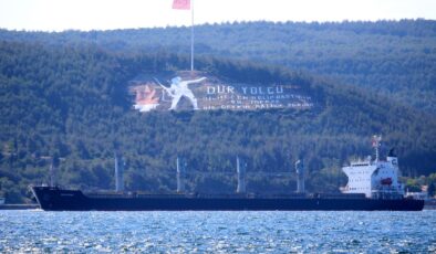 İzmir’de Vapur Seferleri İptal, Çanakkale Boğazı Kapatıldı: Fırtına Deniz Ulaşımını Felç Etti