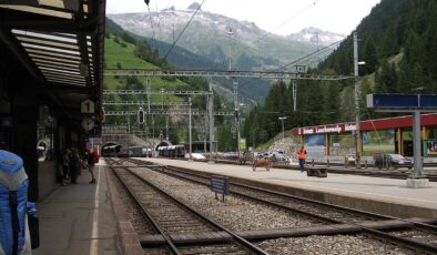 İsviçre’de Tren Kazası: Goppenstein-Brig Hattında Seferler Durdu, Yaralılar Var
