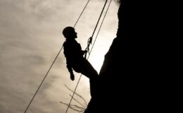 Avusturya’nın En Yüksek Dağında Trajedi: Dağcı, Sevgilisini Ölüme Terk Etmekle Suçlanıyor