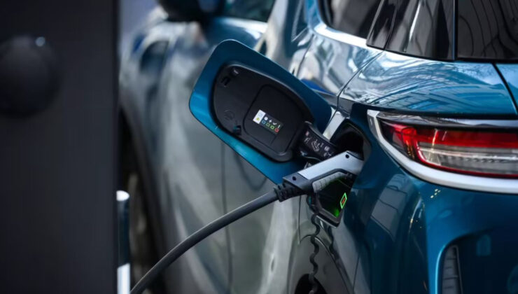 Elektrikli araçlar üreticilere pahalıya patladı! 1 yılda 55 milyar dolar kayıp…