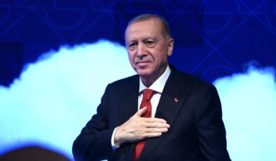 Cumhurbaşkanı Erdoğan’dan Üniversitelere Mesaj: Değişimden Korkmayın, Hedef Türkiye Yüzyılı