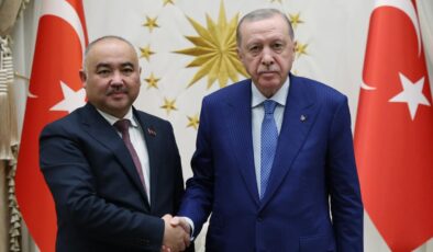 Cumhurbaşkanı Erdoğan, Kırgızistan Meclis Başkanı Turgunbek Uulu’yu Kabul Etti: İkili İlişkiler ve İşbirliği Masada