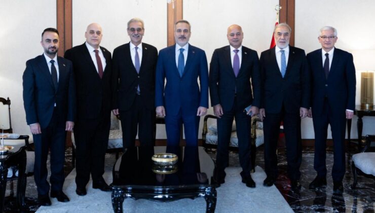 Son Dakika: Dışişleri Bakanı Hakan Fidan, Ankara’da Gazze Yönetimi Ulusal Komitesi Başkanı Şaas ile Görüştü