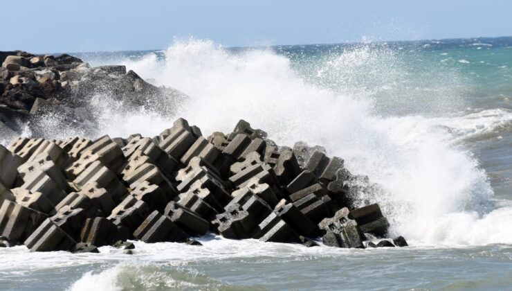 Doğu Akdeniz’de Fırtına Uyarısı: Hatay Kıyılarında Şiddetli Rüzgar Bekleniyor