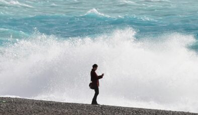 Fırtına Uyarısı: Batı ve Doğu Karadeniz ile Batı Akdeniz’de Kuvvetli Rüzgar ve Fırtına Bekleniyor