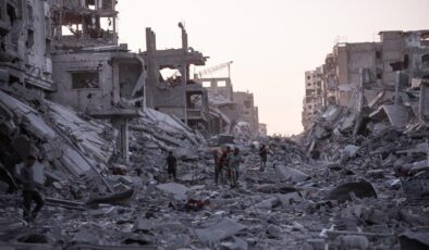 İsrail’in Gazze Saldırıları Devam Ediyor: Han Yunus’ta Bir Sivil Hayatını Kaybetti