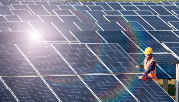 Bakan Uraloğlu’ndan TÜRKSAT GES Değerlendirmesi: Yeşil Enerjiyle Geleceğe Yönelik Önemli Adımlar