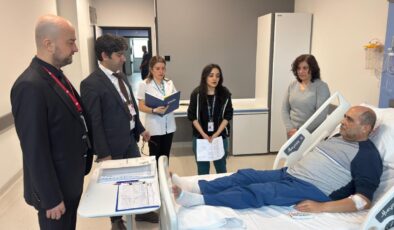 İzmir Şehir Hastanesi’nde Devrim: Kapalı Baypas Ameliyatıyla Hastalar Sağlığına Kavuşuyor