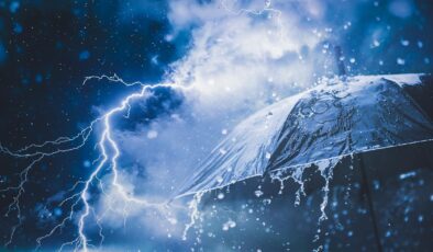 Karadeniz Fırtınaya Teslim Oluyor: 9 İlde Ulaşım ve Yaşamı Olumsuz Etkileyecek Kuvvetli Rüzgar ve Fırtına Uyarısı