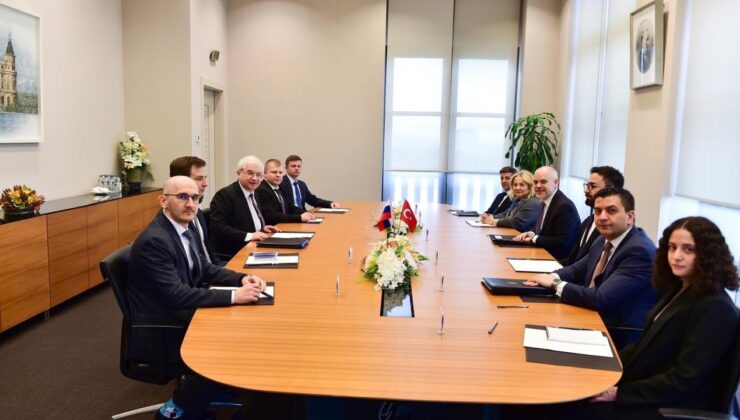 Akif Çağatay Kılıç, Rusya Dışişleri Bakanlığı Özel Temsilcisi Hovayev ile Cumhurbaşkanlığı Külliyesi’nde Görüştü: İkili İlişkiler, Barış Süreci ve Güney Kafkasya Gündemde