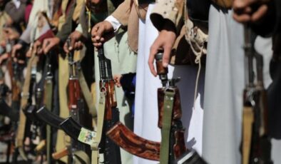 Tahran’da Güvenlik Önlemleri Artırıldı: Milis Güçleri Sokaklarda Devriyeye Başladı