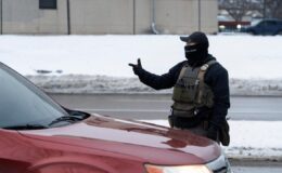 Trump Yönetimi Döneminde ICE’nin Mülteci Gözaltı Yetkileri Genişletildi: Yeni Politika Tartışma Yarattı