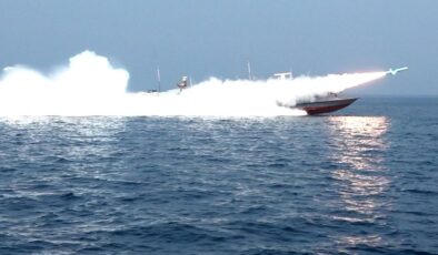 İran ve Rusya’dan Hürmüz Boğazı’nda Ortak Tatbikat: Kaçırılan Gemiyi Kurtarma Senaryosu Uygulandı