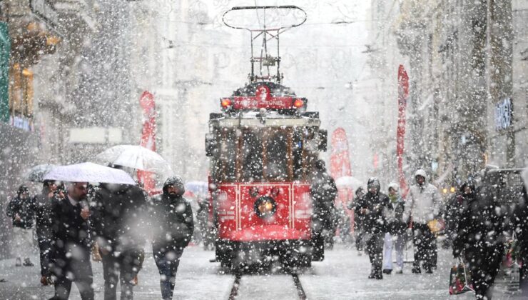 İstanbul’da Soğuk Hava Dalgası Kapıda: Yağmur, Kar Yağışı ve Sıcaklık Düşüşü Bekleniyor