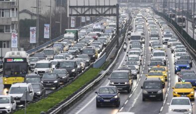 İstanbul’da Akşam Mesaisiyle Birlikte Trafik Çilesi: Yoğunluk Yüzde 90’a Ulaştı