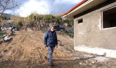 Bakan Kurum’dan Ödemiş’teki Yangınzedeye Müjde: Afet Konutları Hızla Yükseliyor!