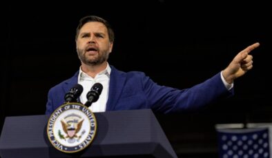 Vance’ten İran Açıklaması: ABD, Nükleer Silah Üretimine Karşı, Müzakereler Cenevre’de Devam Ediyor