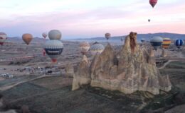 Kapadokya’da Balon Turları Rekora Koşuyor: 2025’te 754 Bin Kişi Gökyüzüyle Buluştu